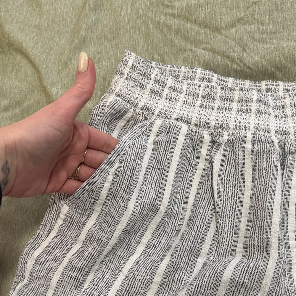 Linen Striped Gray Women's Shorts - Picture 2 of 3